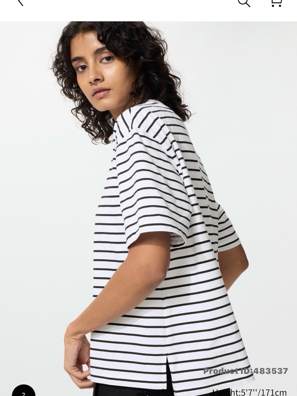 Uniqlo T-Shirt White and Black Striped